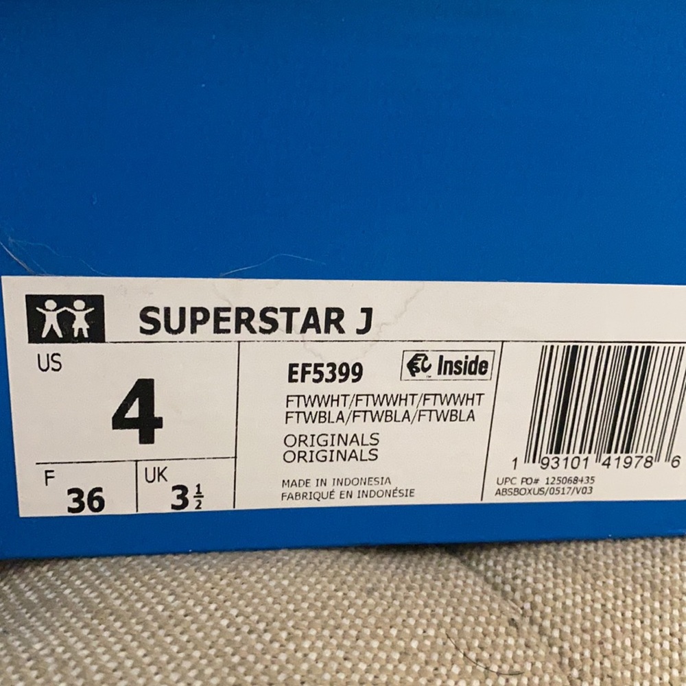 Adidas Superstar - Picture 3 of 8